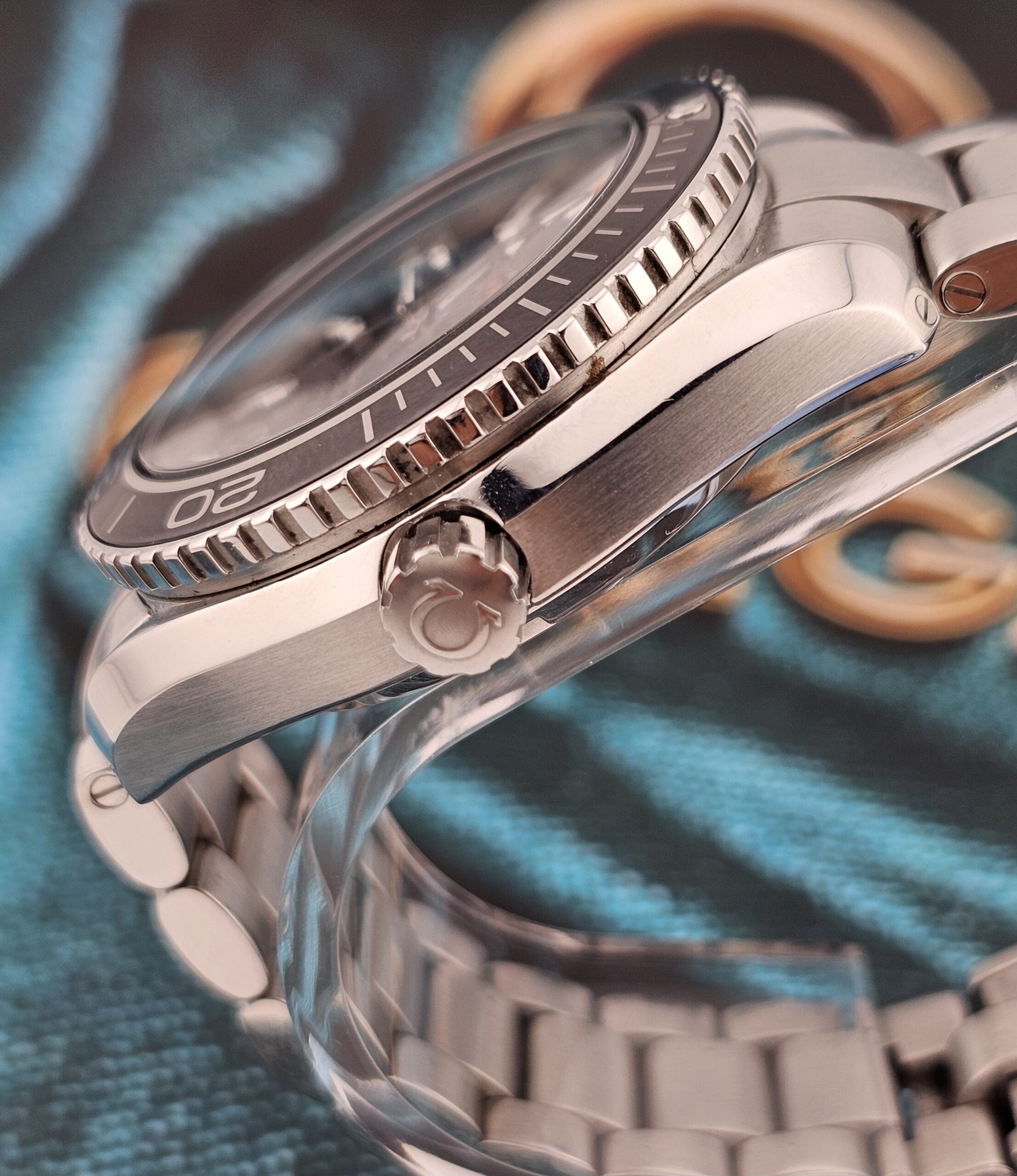 Omega Seamaster Planet Ocean 600 “Skyfall Edition” 42MM - Image 5