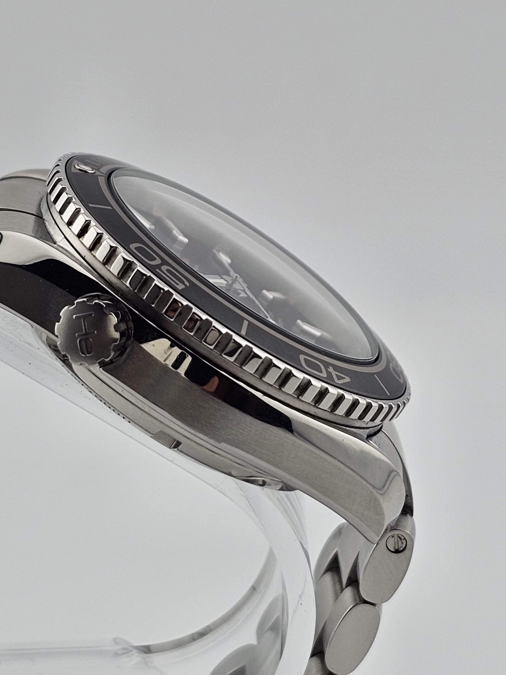 Omega Seamaster Planet Ocean 600 “Skyfall Edition” 42MM - Image 7