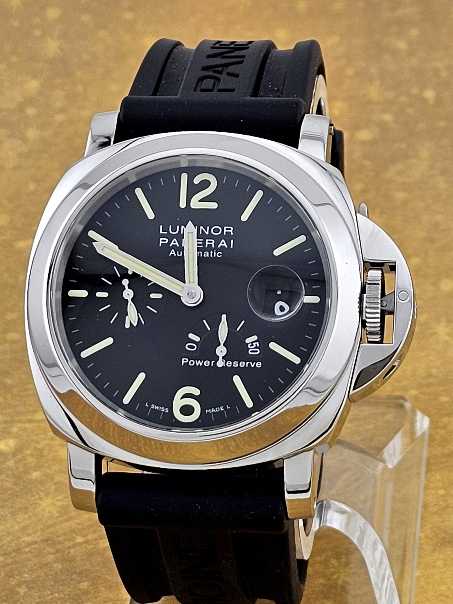 Panerai Luminor GMT PAM01090 44MM