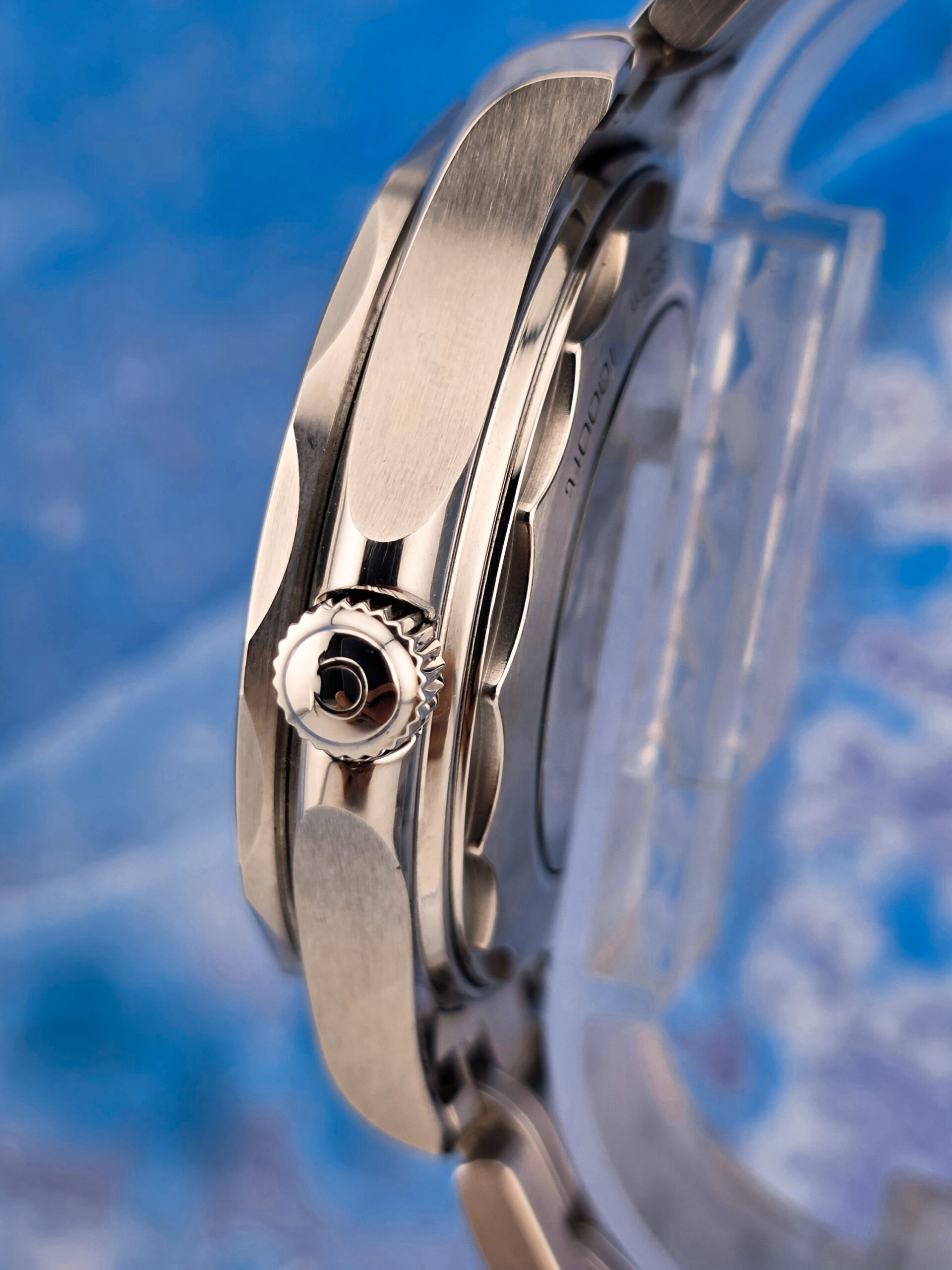 2025 OMEGA Seamaster Diver 300M Blue Dial 42MM 210.30.42.20.03.001 Box & Papers - Image 8