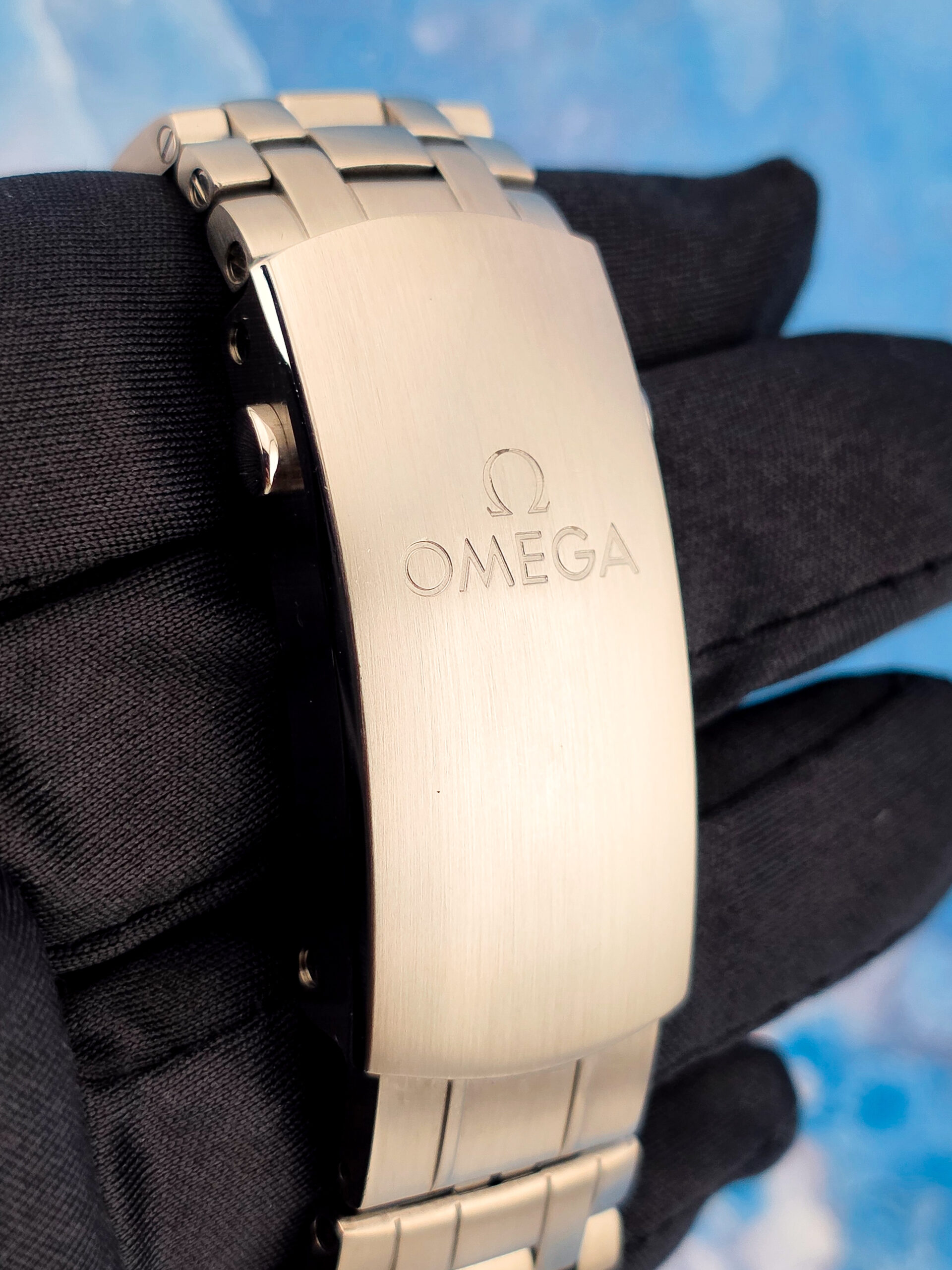 2025 OMEGA Seamaster Diver 300M Blue Dial 42MM 210.30.42.20.03.001 Box & Papers - Image 10