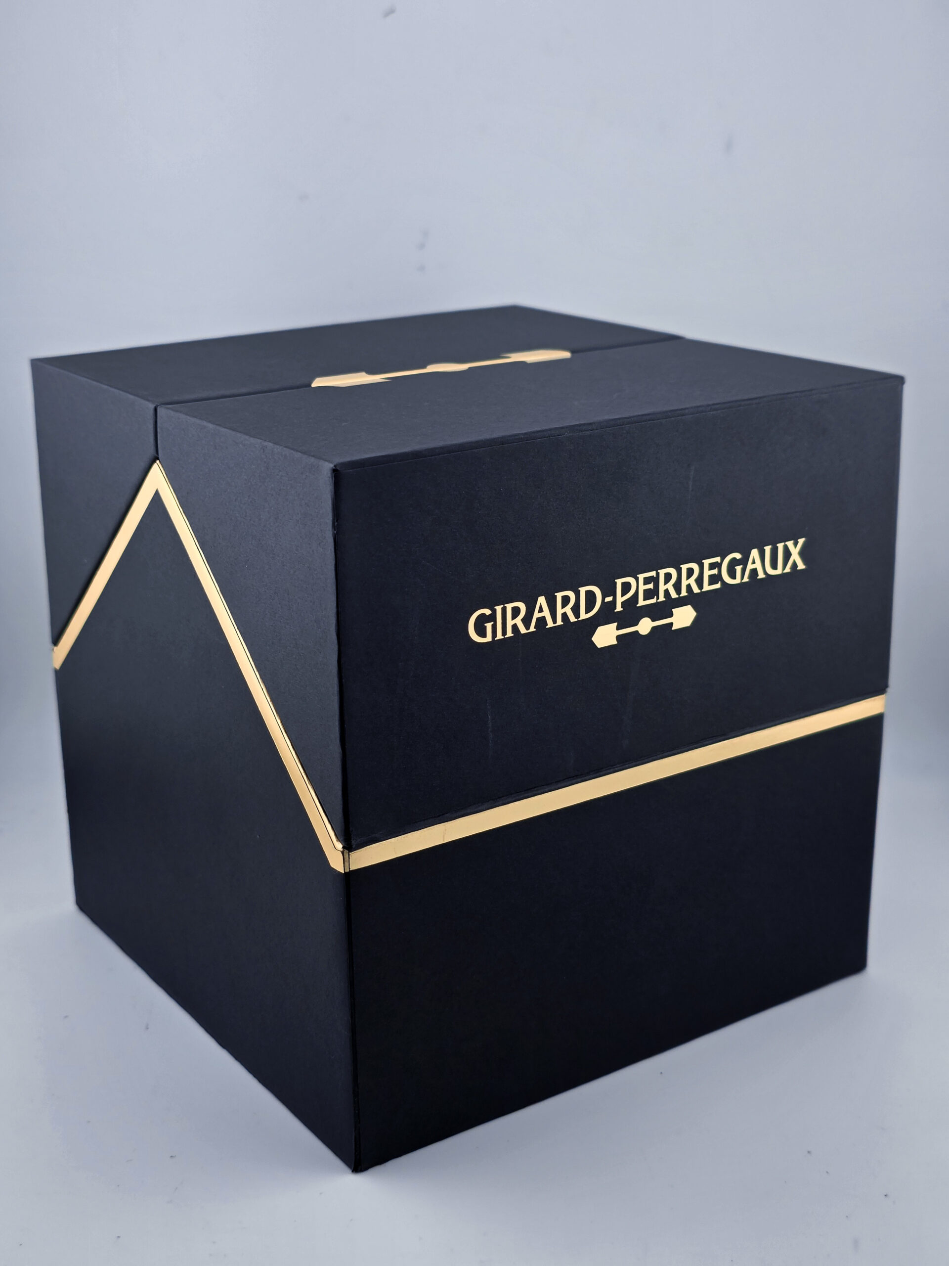 Girard Perregaux Laureato 38MM Copper Dial Brand New - Image 13