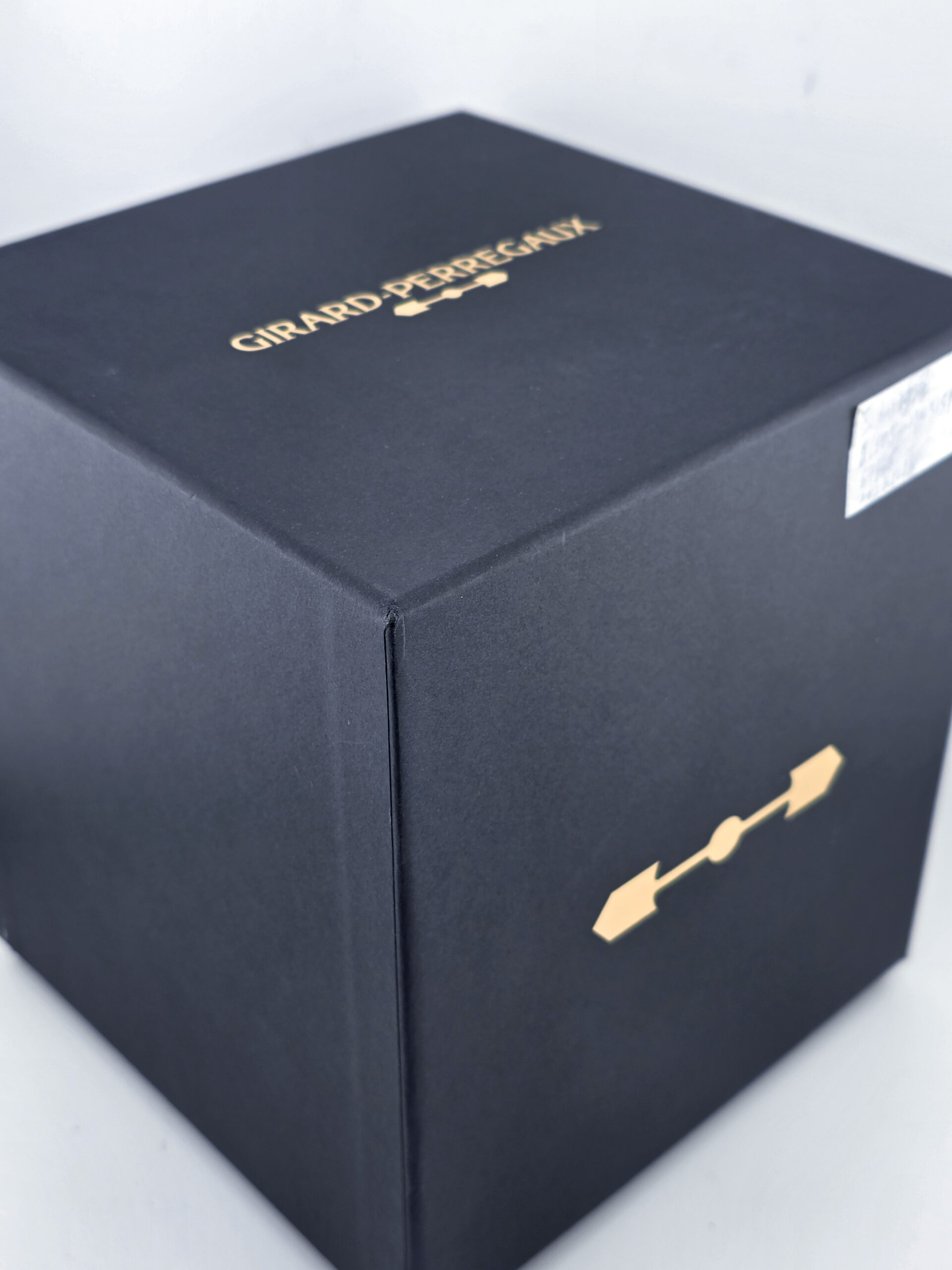 Girard Perregaux Laureato 38MM Copper Dial Brand New - Image 14