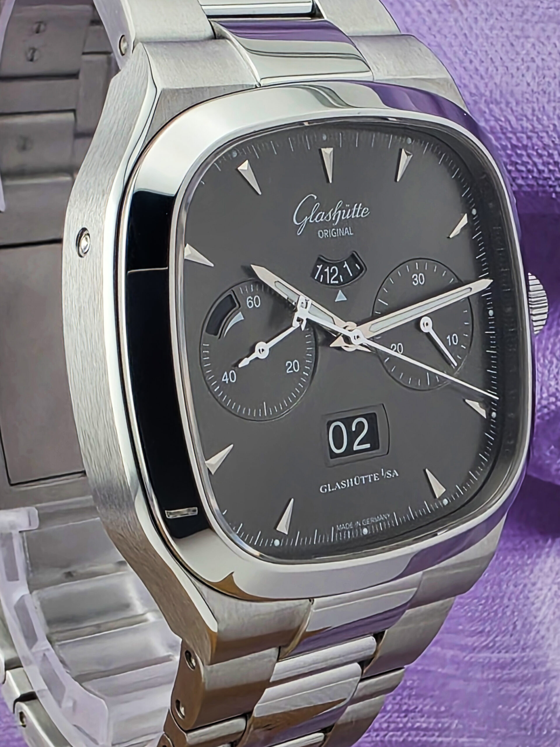 GLASHÜTTE ORIGINAL SEVENTIES CHRONOGRAPH 2019 GRAY DIAL FULLSET - Image 4